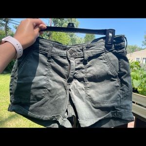 VINTAGE olive green cargo shorts